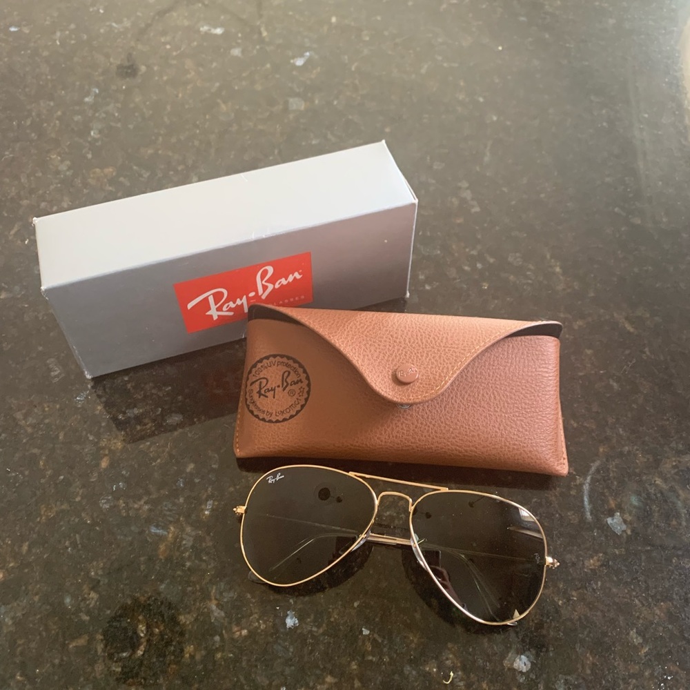 Brand New Ray Ban Classic Aviator
